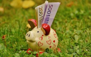 利用金額200万円で得られるポイントを最大化するカードは？